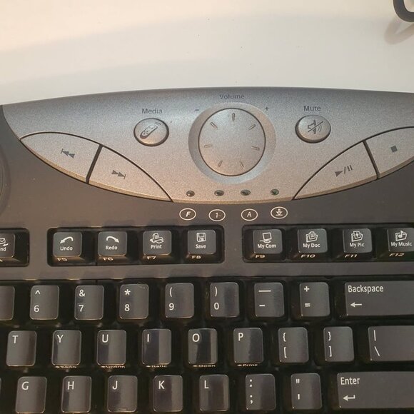 Logitech Elite Keyboard R41126 USB - Picture 7 of 10